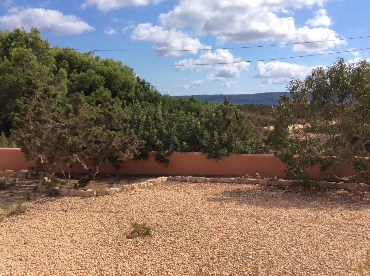 Viviendas Es Carnatge Playa Migjorn Exterior foto